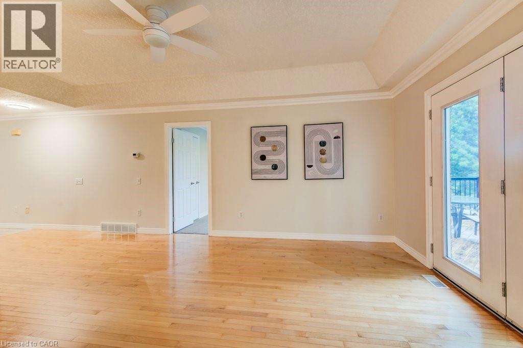 670 Salzburg Drive, Waterloo, Ontario  N2V 2N8 - Photo 12 - 40785373