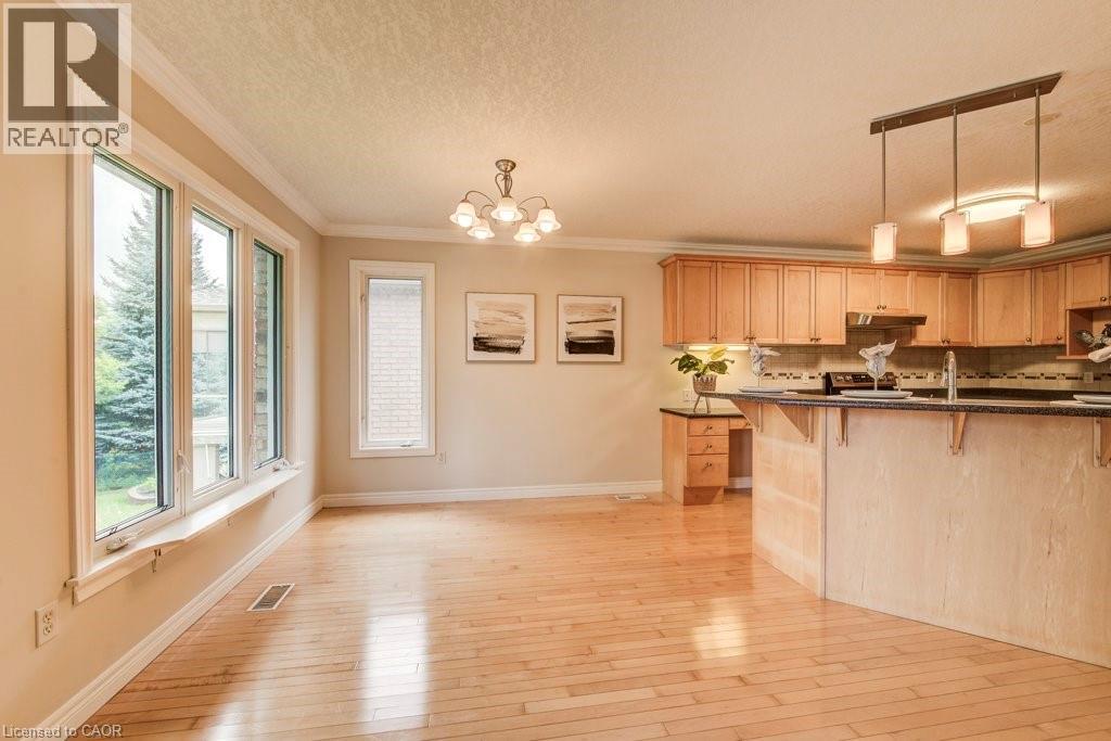 670 Salzburg Drive, Waterloo, Ontario  N2V 2N8 - Photo 20 - 40785373