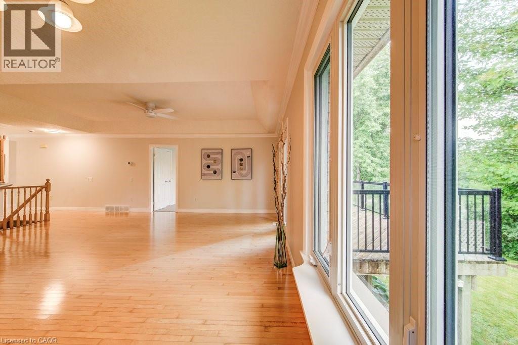 670 Salzburg Drive, Waterloo, Ontario  N2V 2N8 - Photo 21 - 40785373