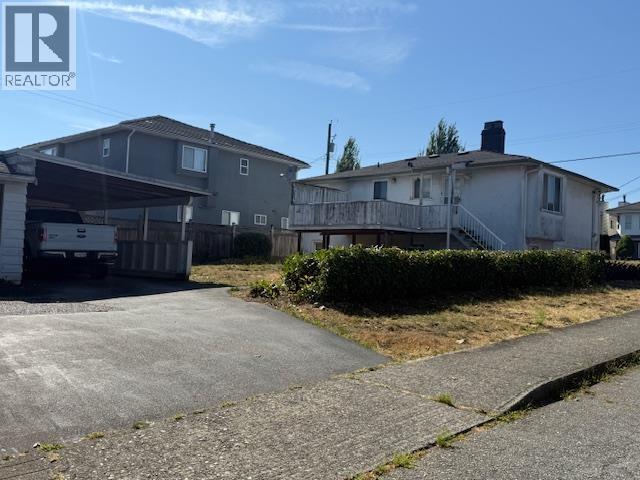 7790 15th Avenue, Burnaby, British Columbia  V3N 1W5 - Photo 6 - R3068775