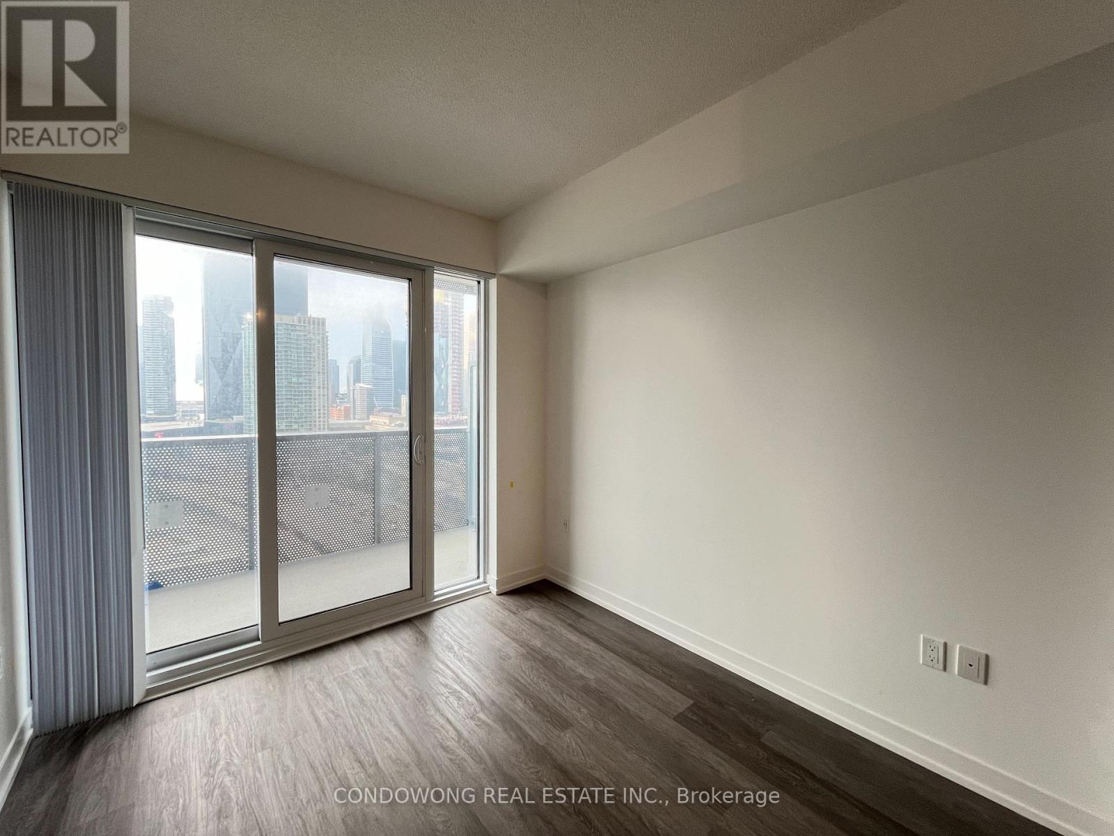 2115 - 55 Cooper Street, Toronto, Ontario  M5E 0G1 - Photo 4 - C12560666