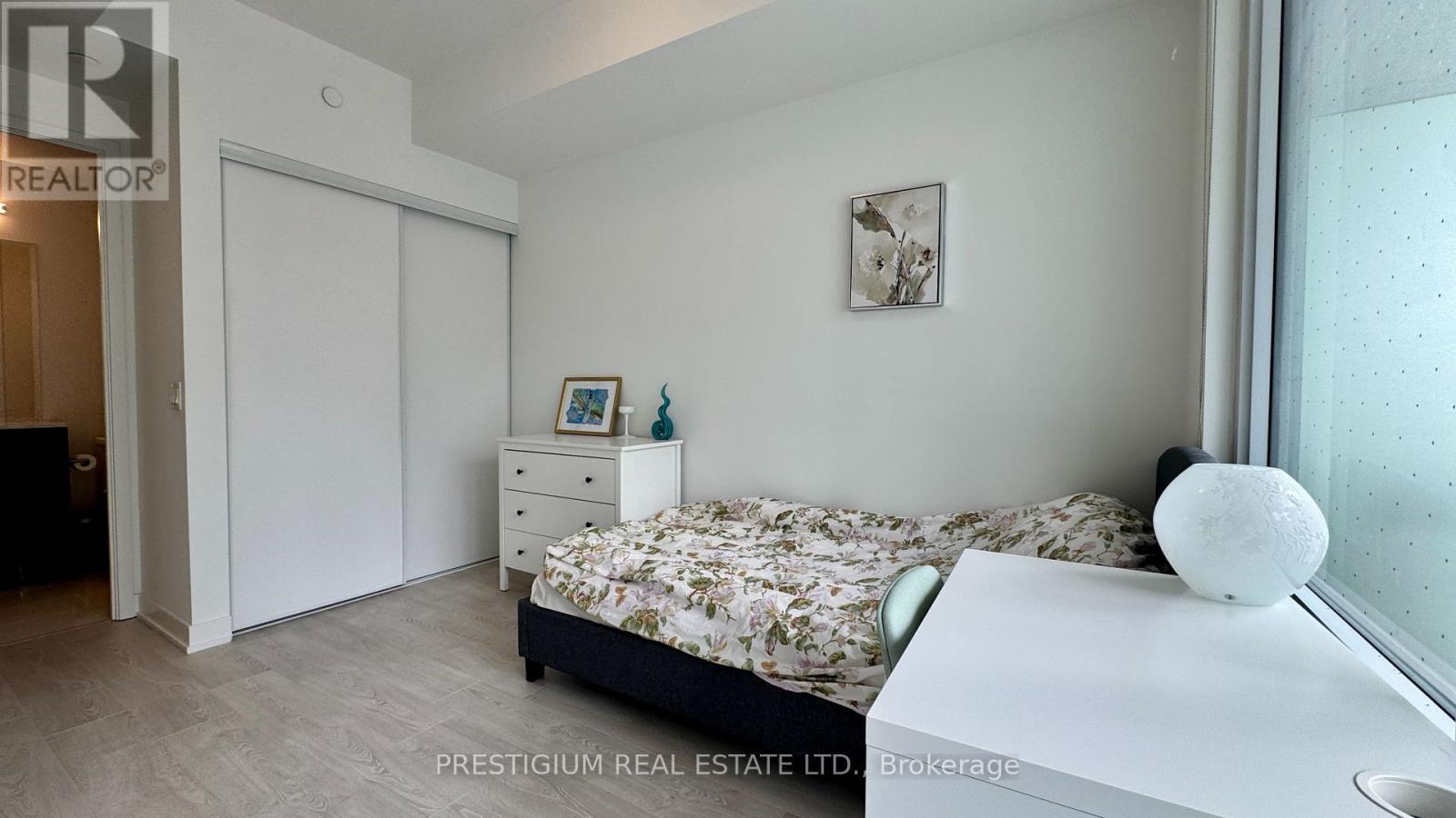 216 - 15 Queens Quay E, Toronto, Ontario  M5E 0C5 - Photo 12 - C12560674