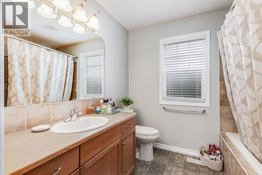 149 Thornfield Close Se, Airdrie, Alberta  T4A 2K8 - Photo 18 - A2268141