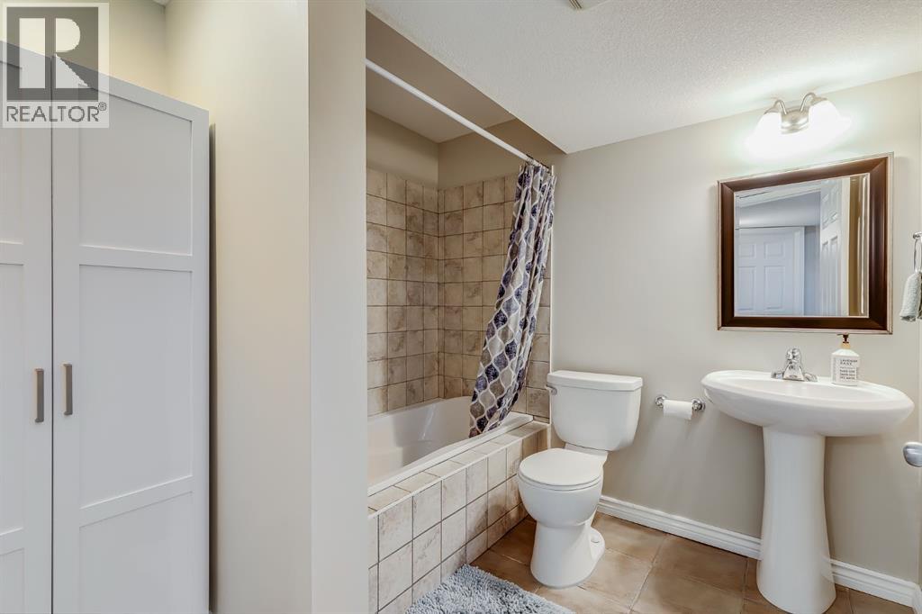 149 Thornfield Close Se, Airdrie, Alberta  T4A 2K8 - Photo 26 - A2268141