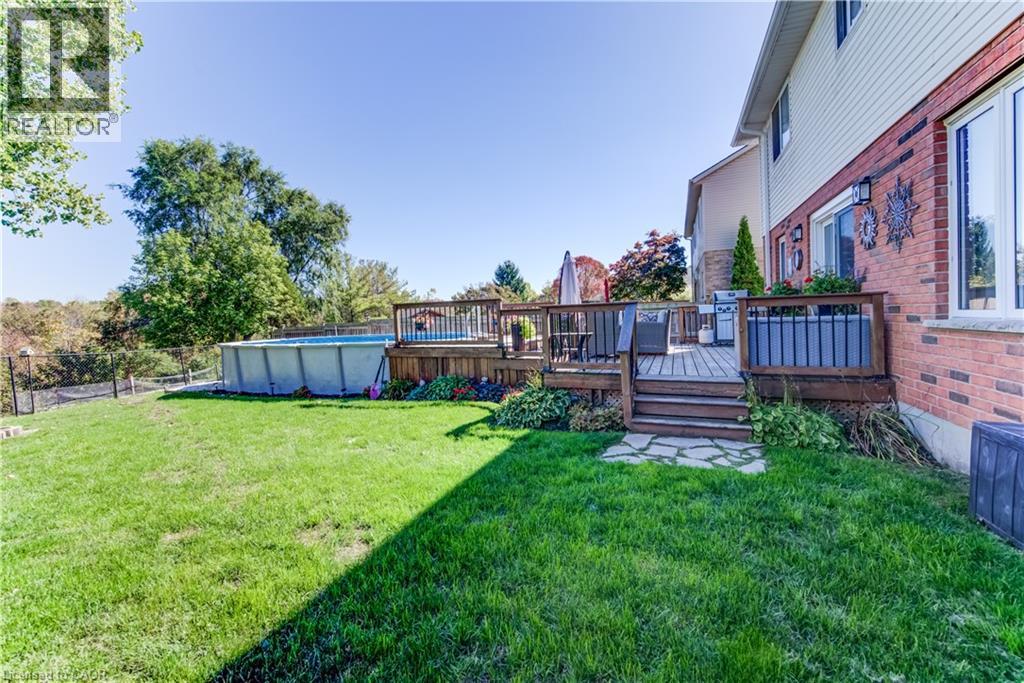 396 Otterbein Road, Kitchener, Ontario  N2B 3V8 - Photo 40 - 40787436