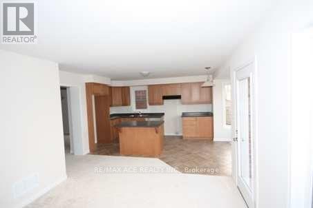 Main - 4 Apple Valley Way, Brampton, Ontario  L6P 3P8 - Photo 6 - W12534210