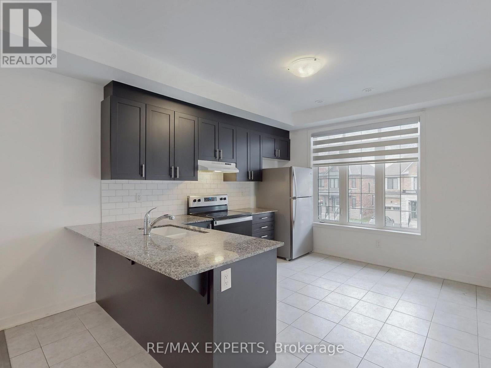 19 Frank Lloyd Wright Street, Whitby, Ontario  L1N 0N9 - Photo 10 - E12560680