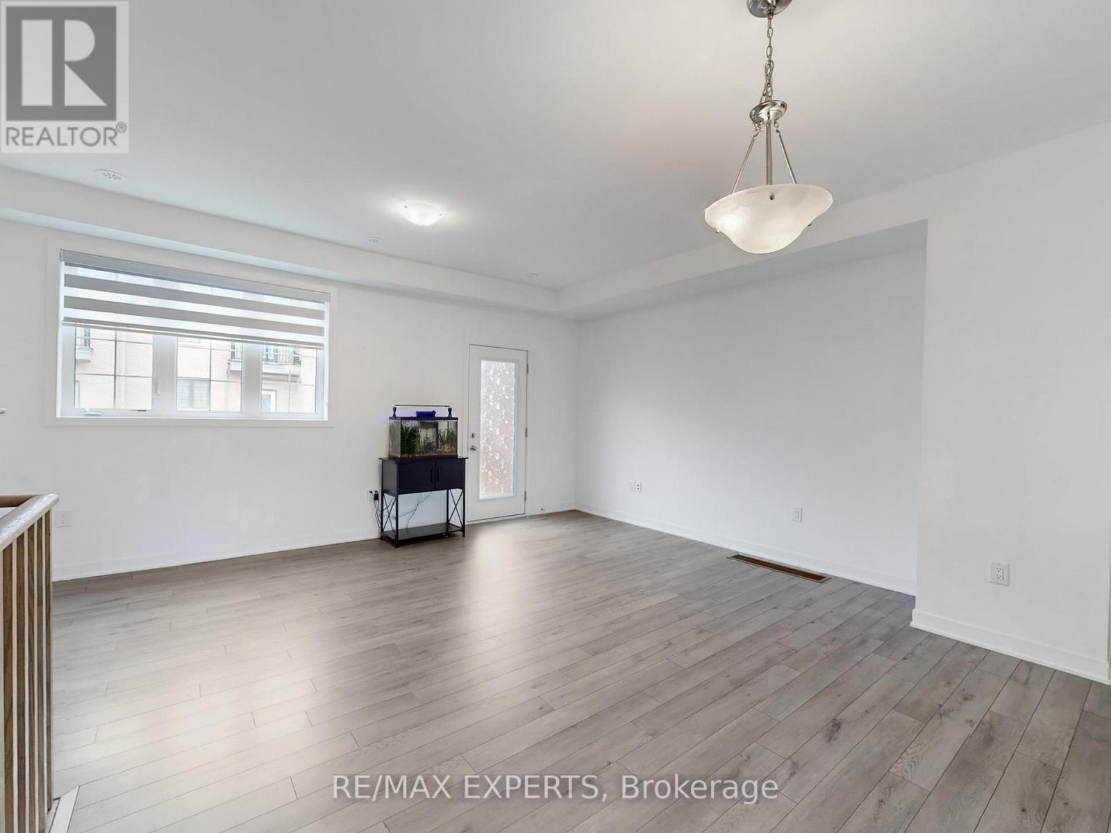 19 Frank Lloyd Wright Street, Whitby, Ontario  L1N 0N9 - Photo 5 - E12560680