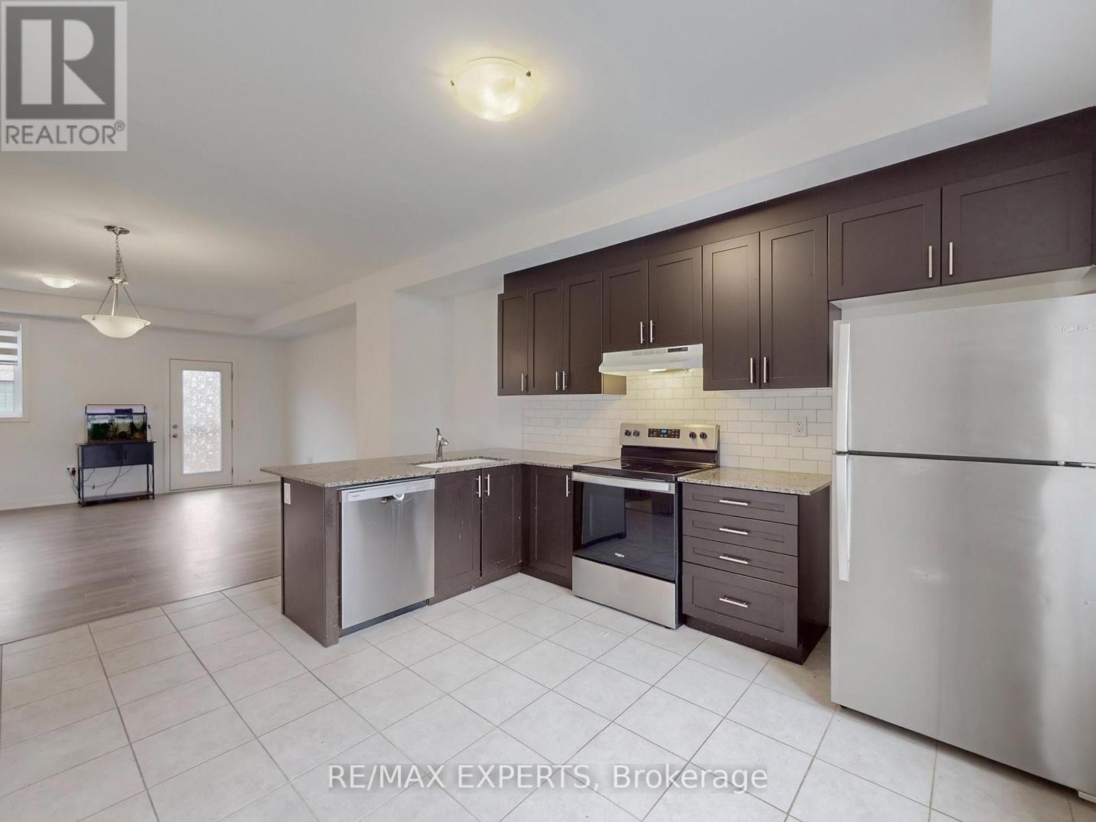 19 Frank Lloyd Wright Street, Whitby, Ontario  L1N 0N9 - Photo 7 - E12560680