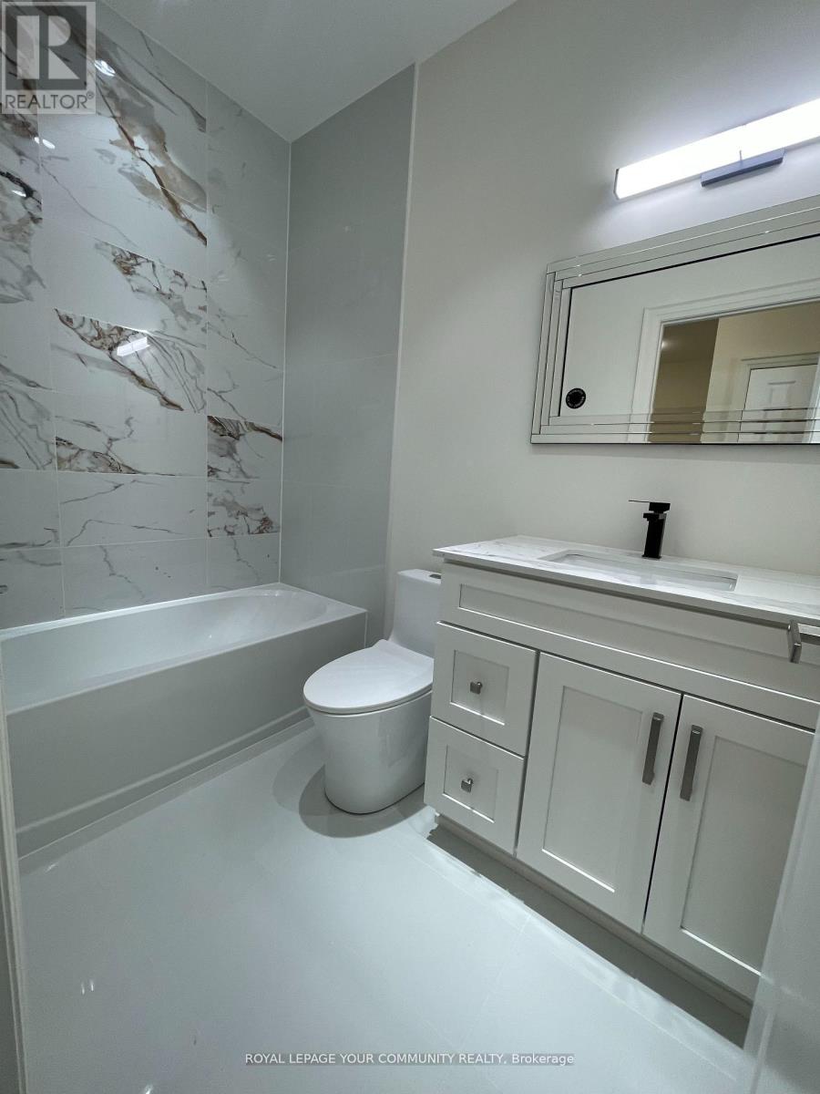 8 - 263 Barrie Street W, Bradford West Gwillimbury, Ontario  L3Z 1A2 - Photo 16 - N12560668