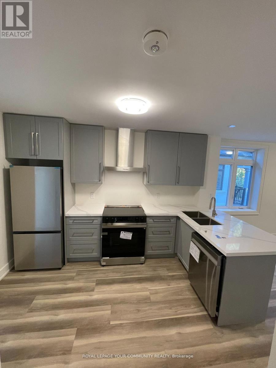 8 - 263 Barrie Street W, Bradford West Gwillimbury, Ontario  L3Z 1A2 - Photo 5 - N12560668