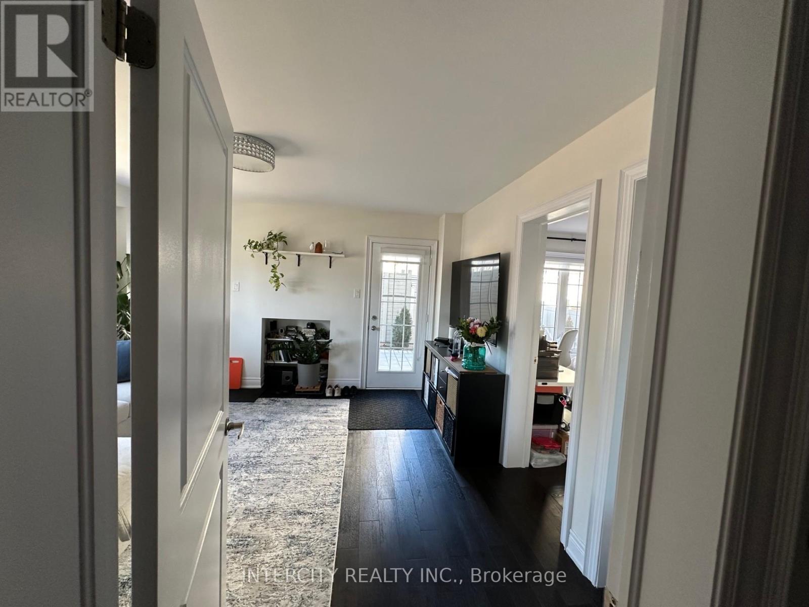 Main - 280 Oxford Street, Richmond Hill, Ontario  L4C 7V8 - Photo 12 - N12560698