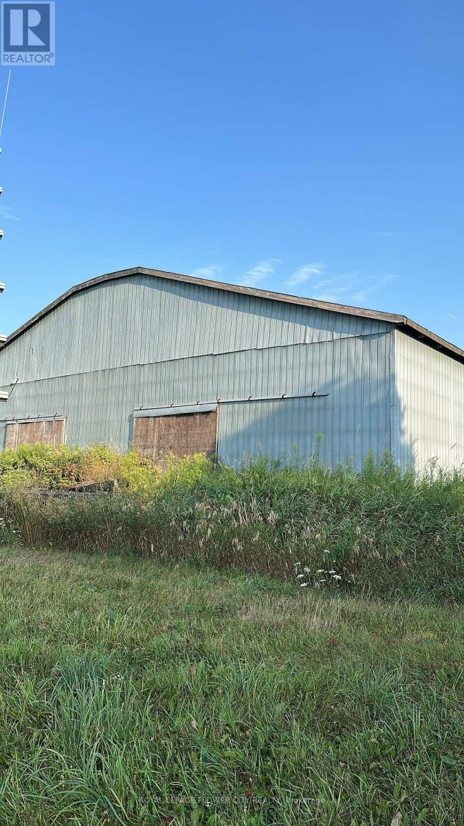 SHED 2 - 7076 5TH SIDE ROAD N, Innisfil, Ontario