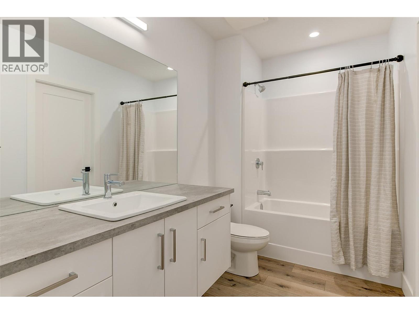 1235 Ponds Avenue, Kelowna, British Columbia  V1W 5N1 - Photo 53 - 10369621