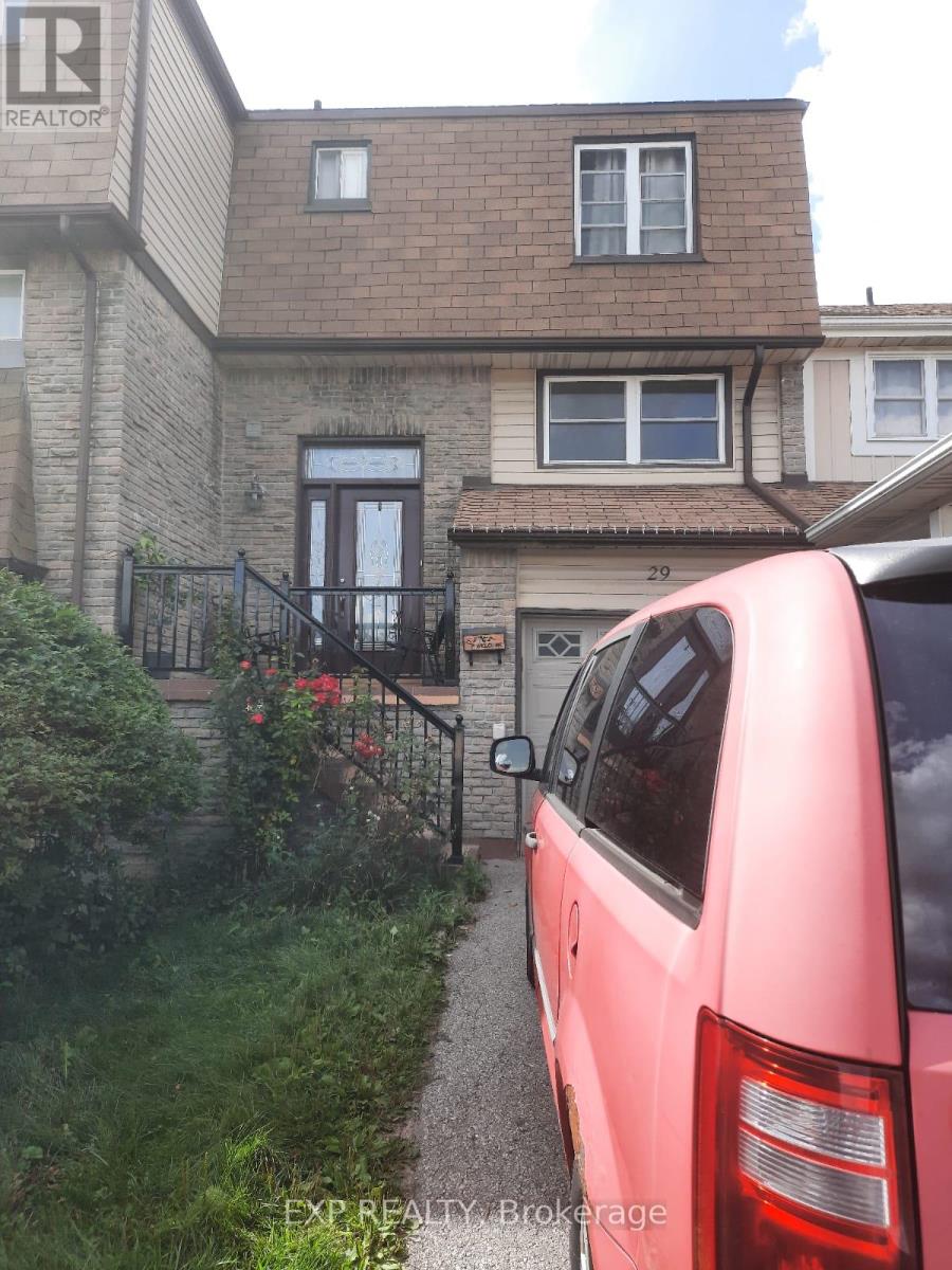29 FANSHAWE DRIVE, Brampton, Ontario
