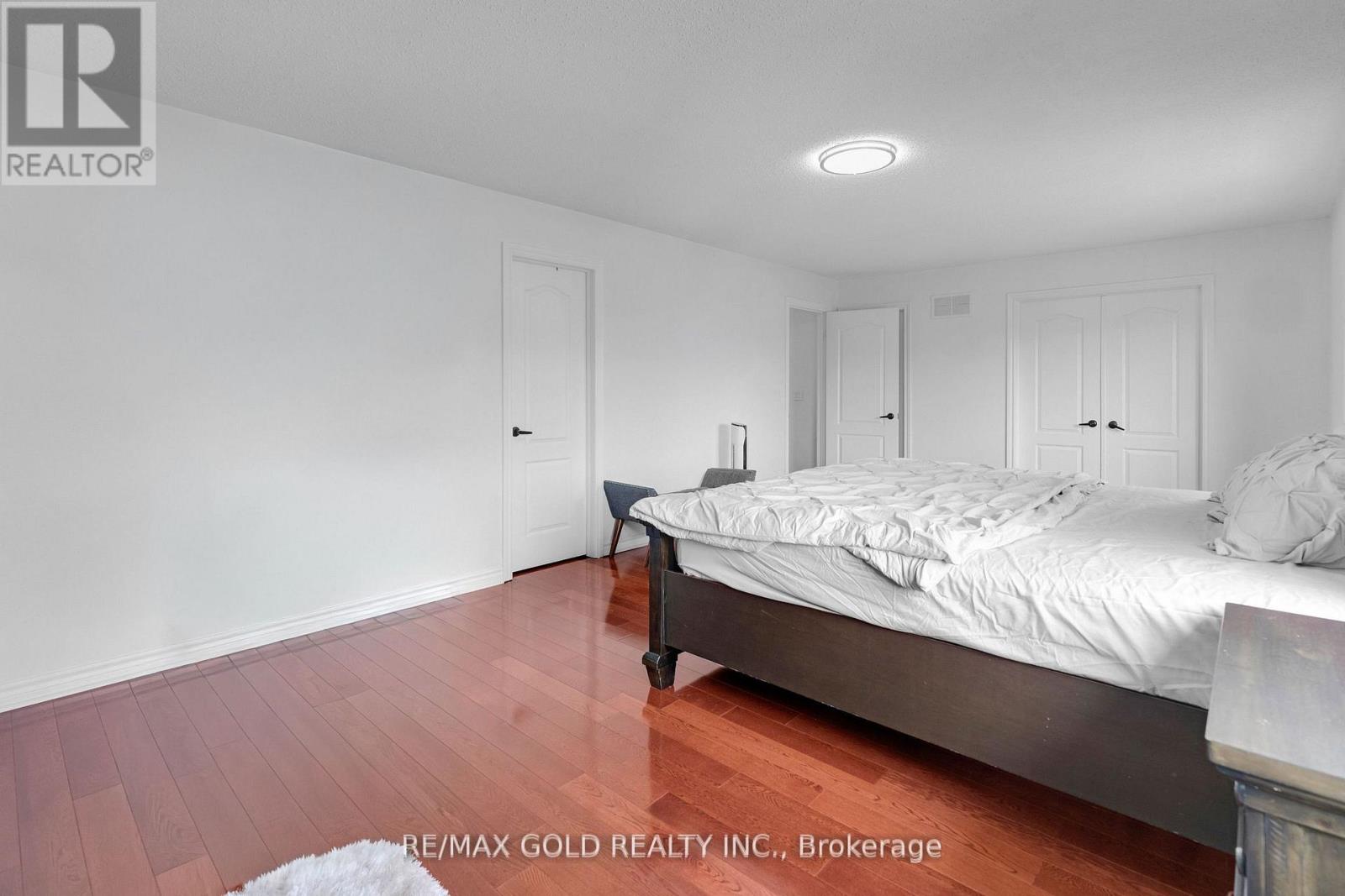 39 Darren Road, Brampton, Ontario  L6P 1Z5 - Photo 25 - W12560664