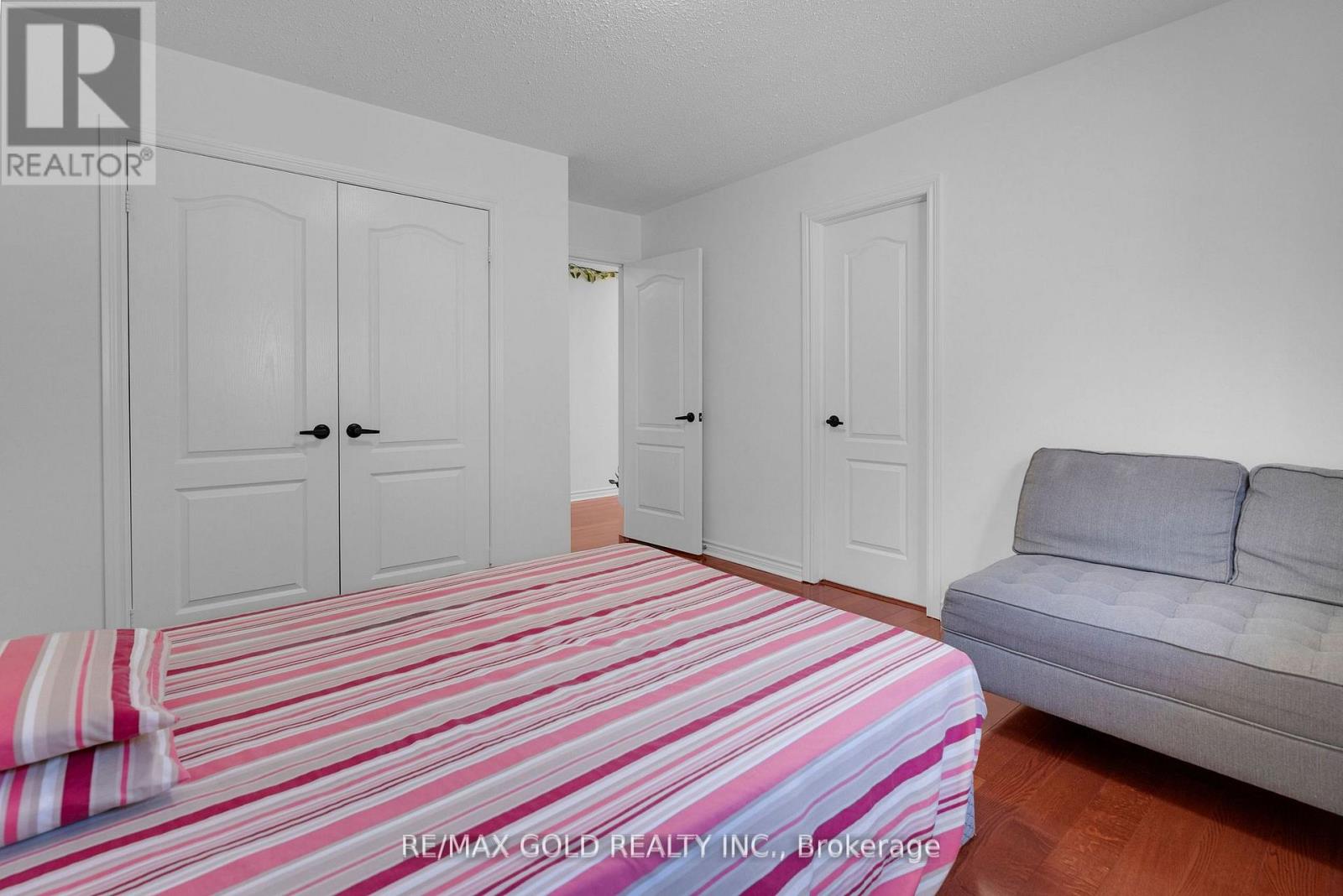 39 Darren Road, Brampton, Ontario  L6P 1Z5 - Photo 28 - W12560664