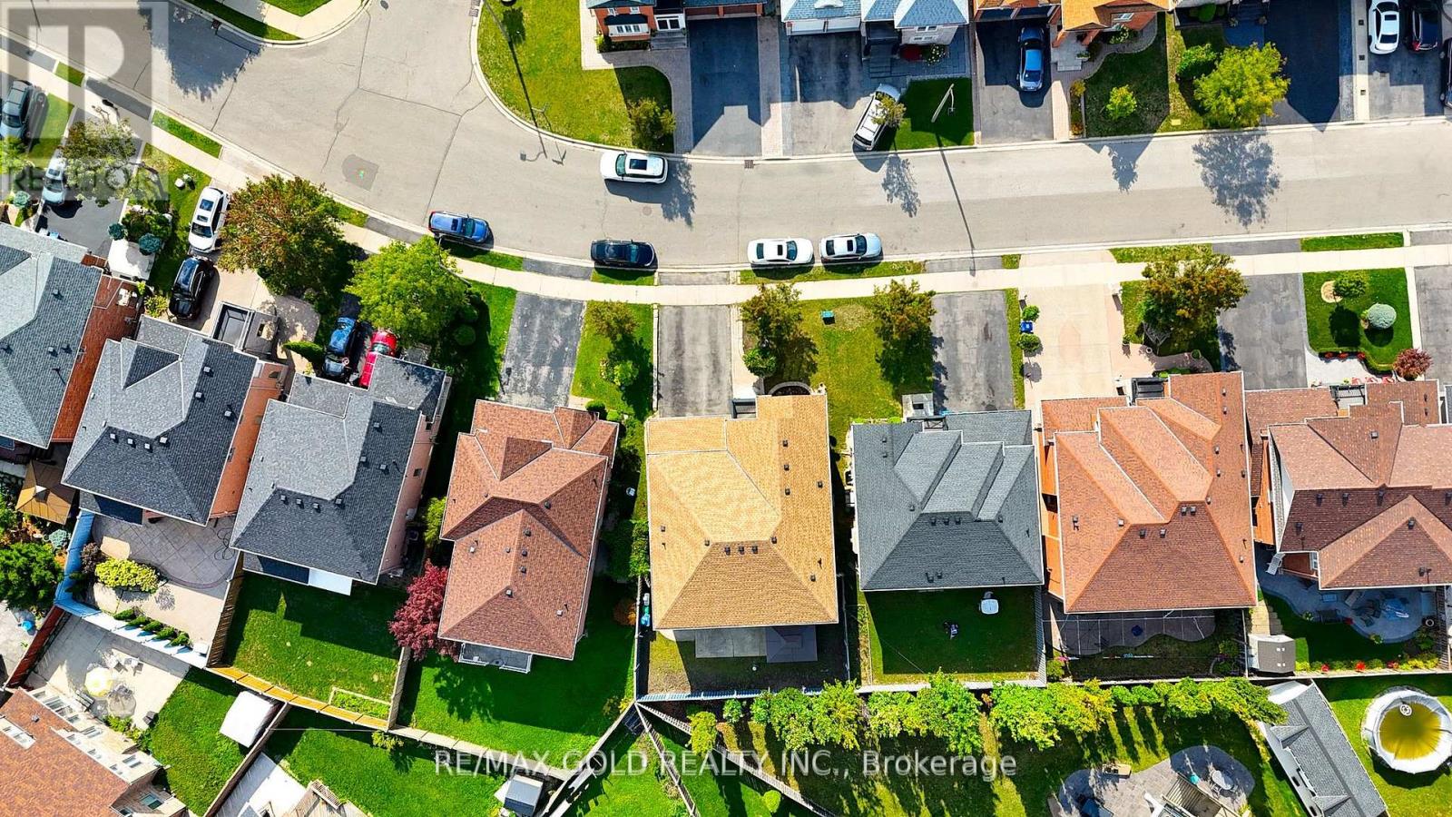 39 Darren Road, Brampton, Ontario  L6P 1Z5 - Photo 44 - W12560664