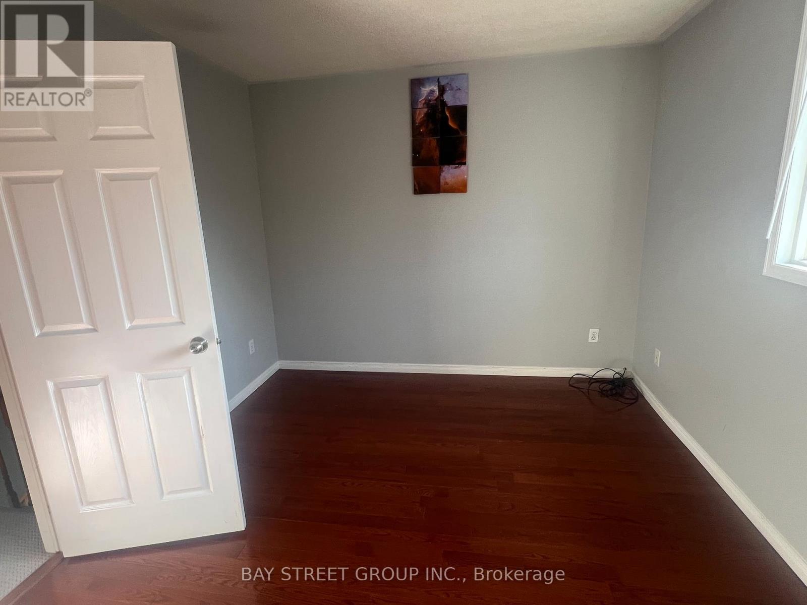 632 Fothergill Boulevard, Burlington, Ontario  L7L 6E3 - Photo 13 - W12560684