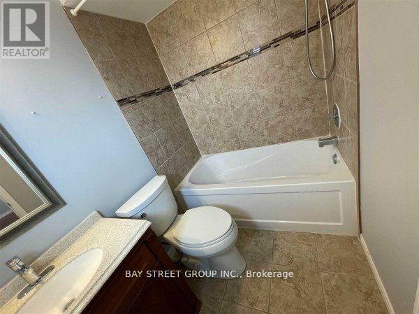 632 Fothergill Boulevard, Burlington, Ontario  L7L 6E3 - Photo 14 - W12560684