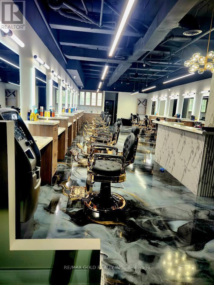 2960 Drew Road, Mississauga, Ontario  L4T 0A5 - Photo 2 - W12560690