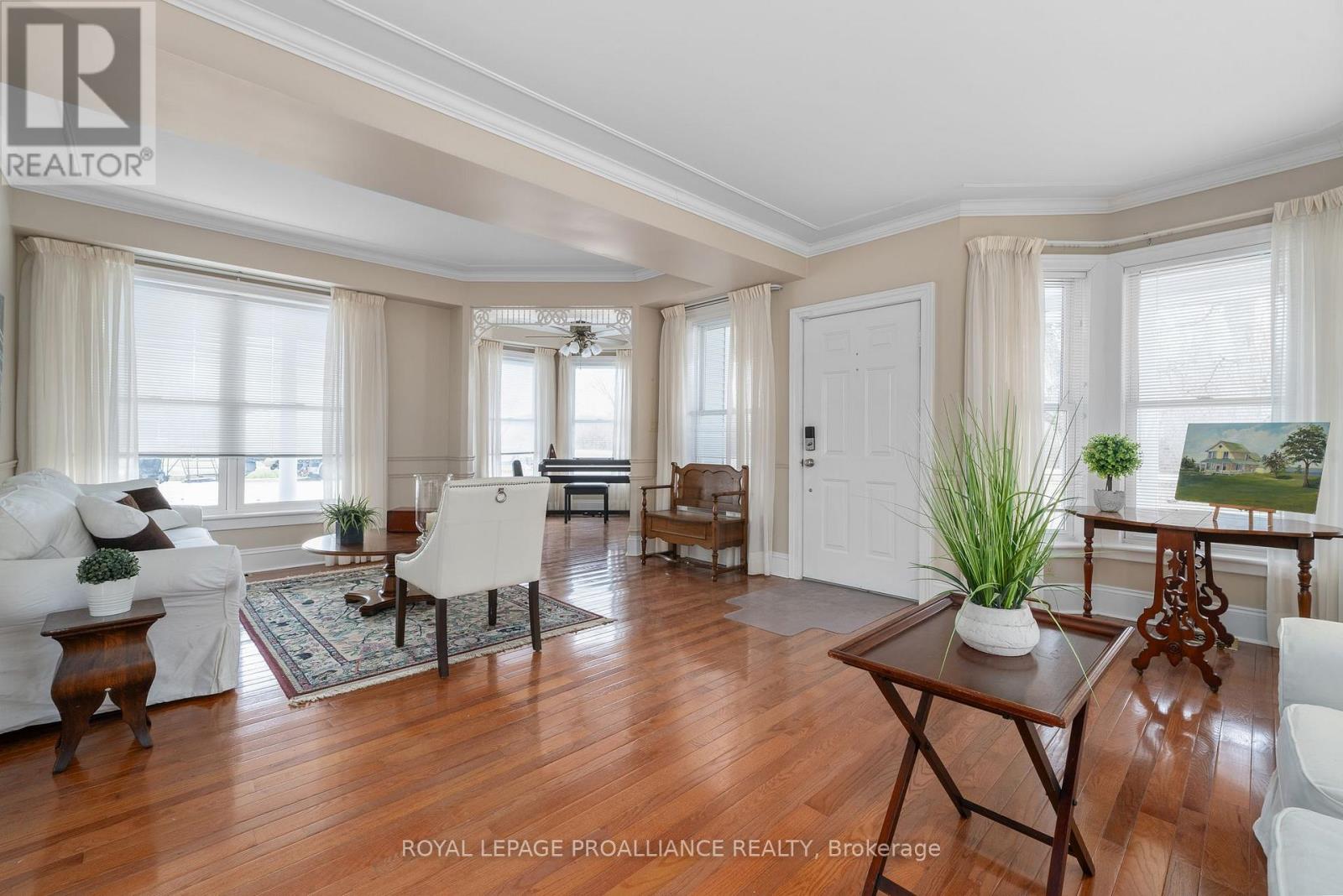 25 Prinyers Cove Crescent, Prince Edward County, Ontario K0K 2T0 - Photo 5 - X12560762