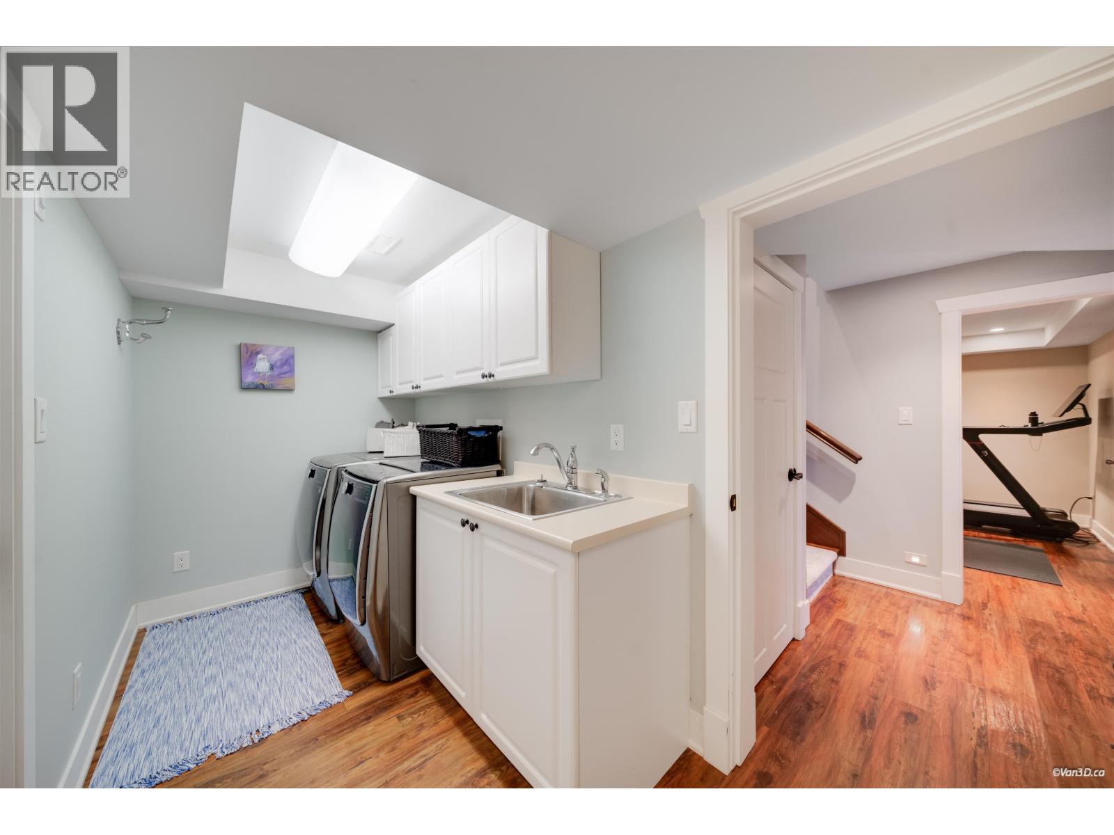 920 Barber Street, Port Moody, British Columbia V3H 3V4 - Photo 23 - R3068700