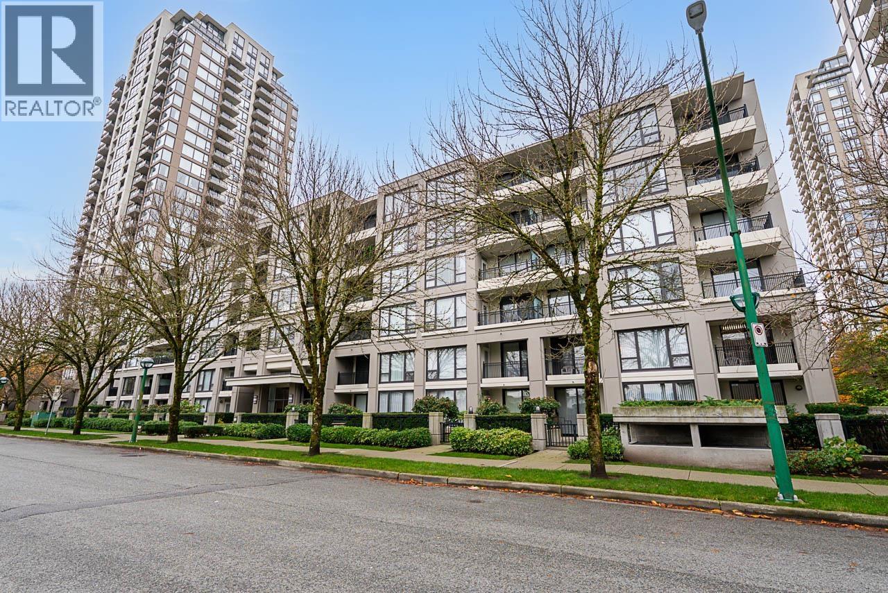 403 7138 Collier Street, Burnaby, British Columbia  V5E 0A2 - Photo 3 - R3068856