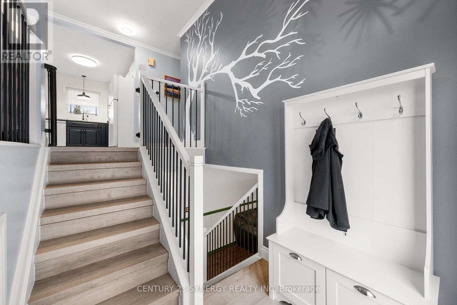 273 Oakwood Drive, Clarence-Rockland, Ontario  K4K 1K9 - Photo 5 - X12557174