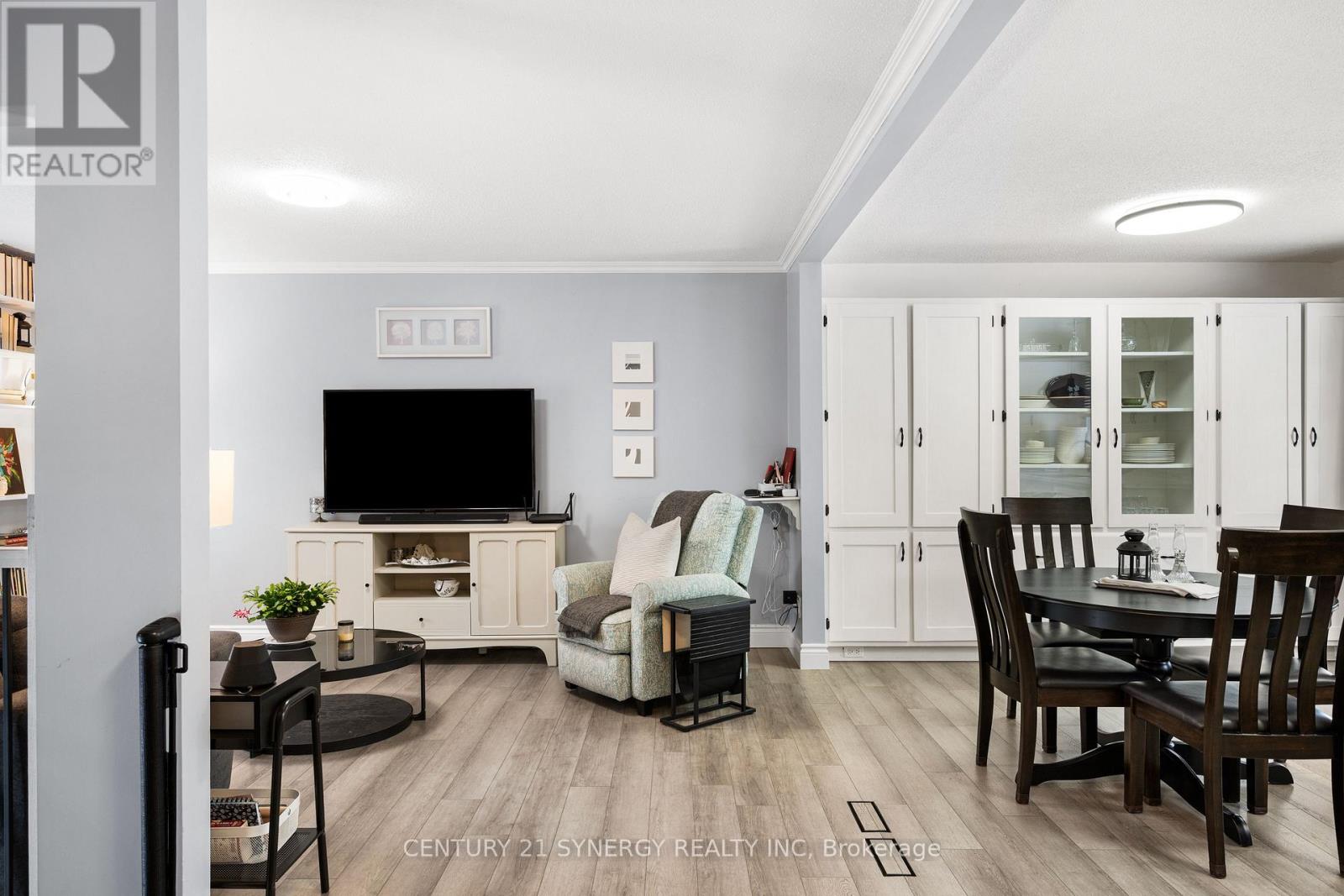 273 Oakwood Drive, Clarence-Rockland, Ontario  K4K 1K9 - Photo 6 - X12557174