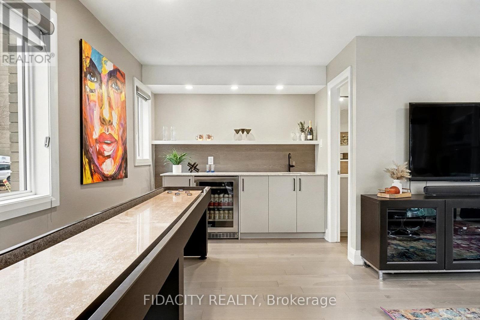 103 Tay Street, Ottawa, Ontario  K2A 2H1 - Photo 25 - X12560766