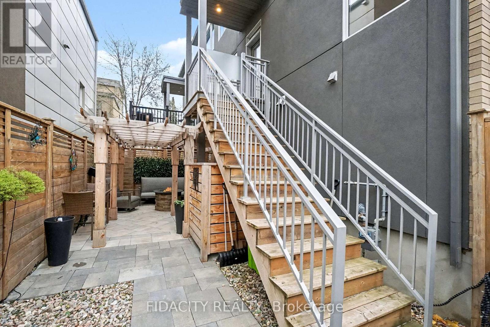 103 Tay Street, Ottawa, Ontario  K2A 2H1 - Photo 27 - X12560766