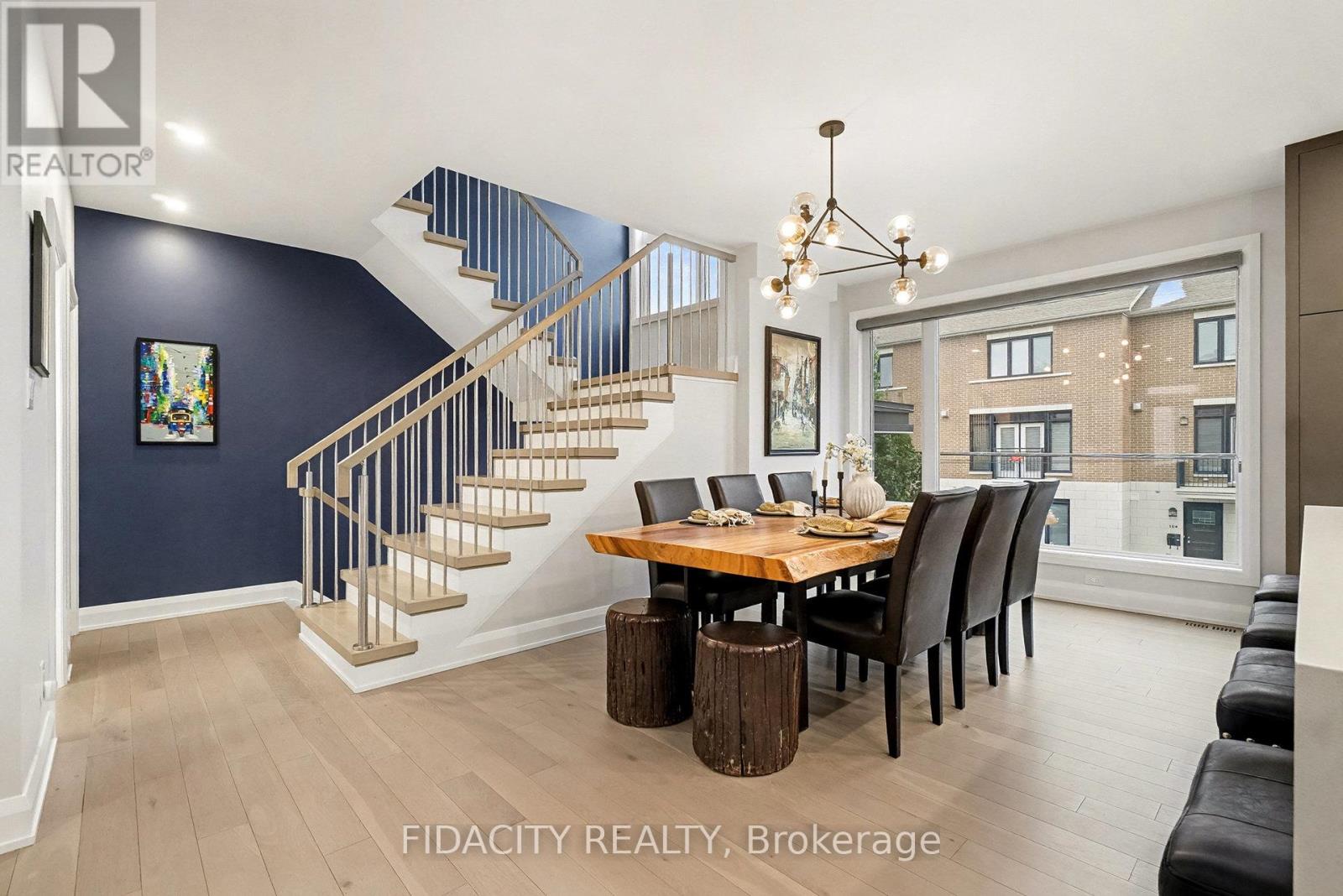 103 Tay Street, Ottawa, Ontario  K2A 2H1 - Photo 6 - X12560766