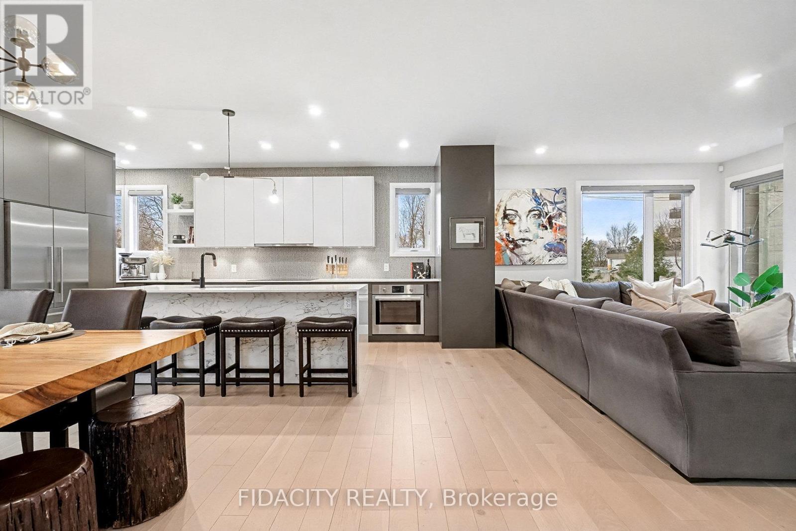 103 Tay Street, Ottawa, Ontario  K2A 2H1 - Photo 7 - X12560766