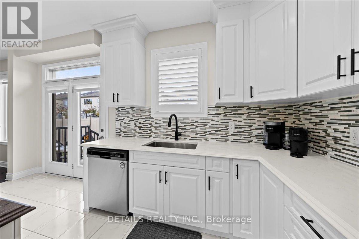 1008 Manage Street W, Ottawa, Ontario  K2S 0Y7 - Photo 10 - X12560770