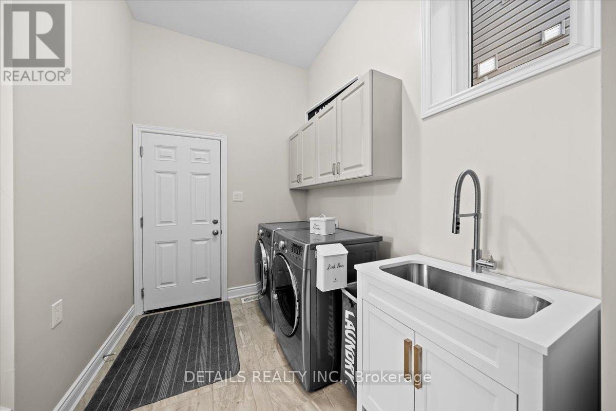 1008 Manage Street W, Ottawa, Ontario  K2S 0Y7 - Photo 19 - X12560770