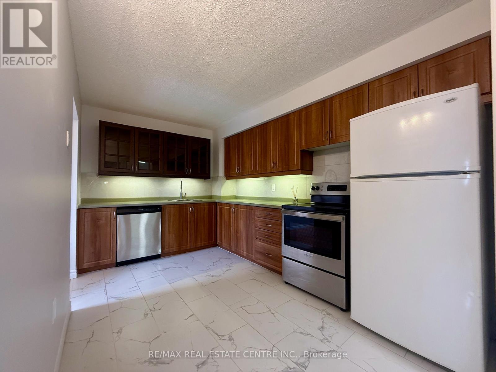 209 - 89 Westwood Road, Guelph, Ontario  N1H 7J6 - Photo 9 - X12560676