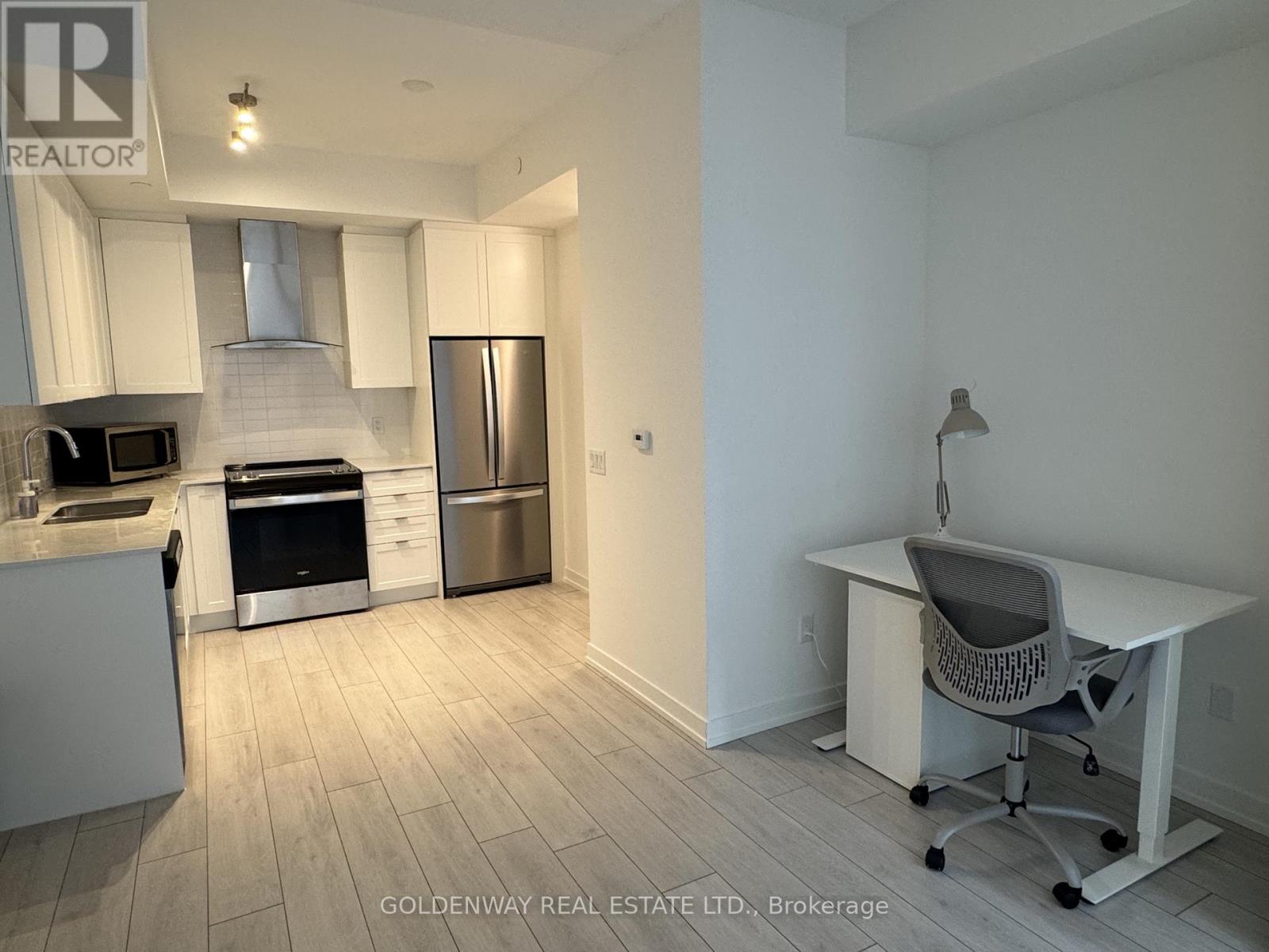 405 - 55 Duke Street W, Kitchener, Ontario  N2H 0C9 - Photo 4 - X12560688