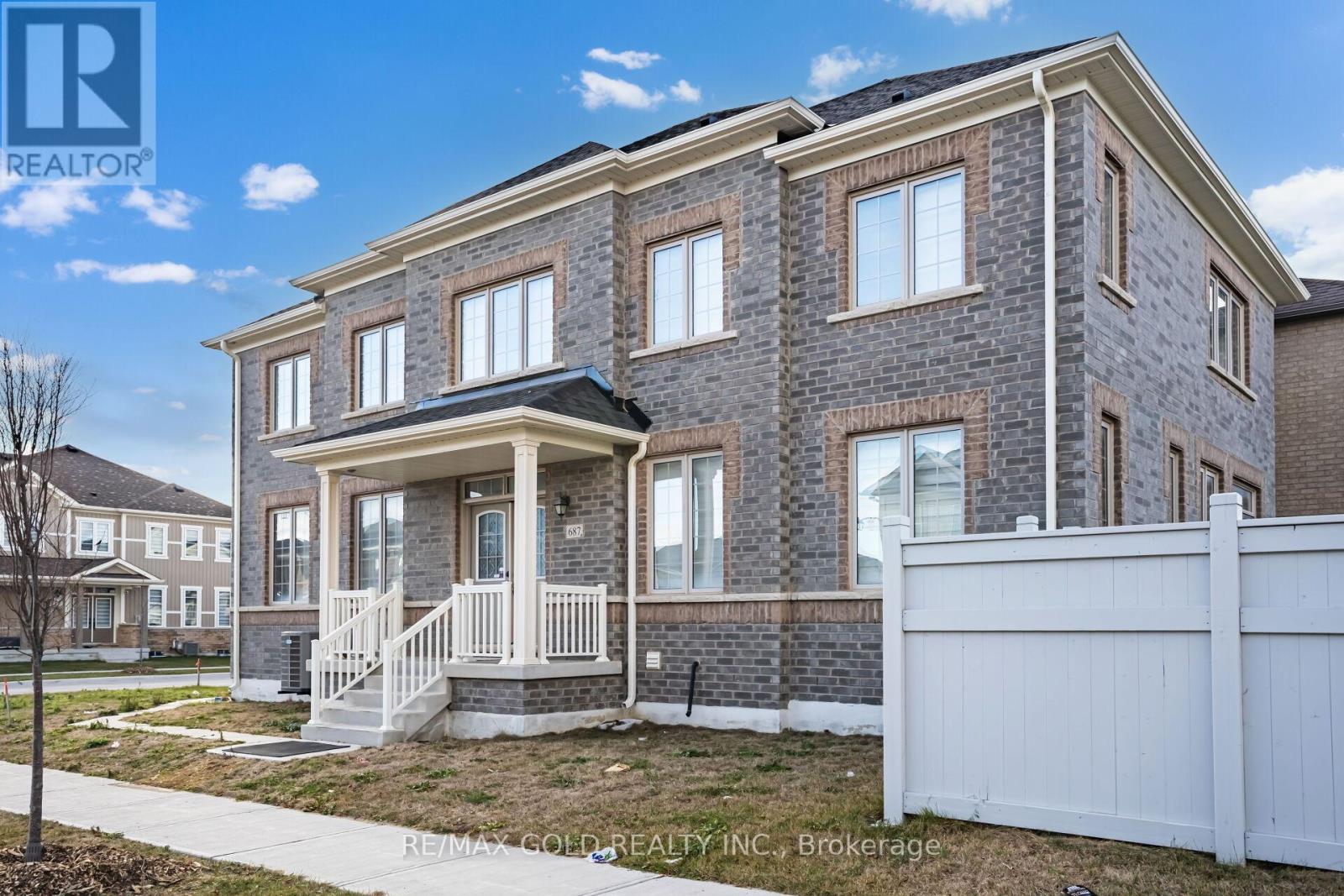 687 Anishinaabe Drive, Shelburne, Ontario  L6V 3Y5 - Photo 4 - X12560702