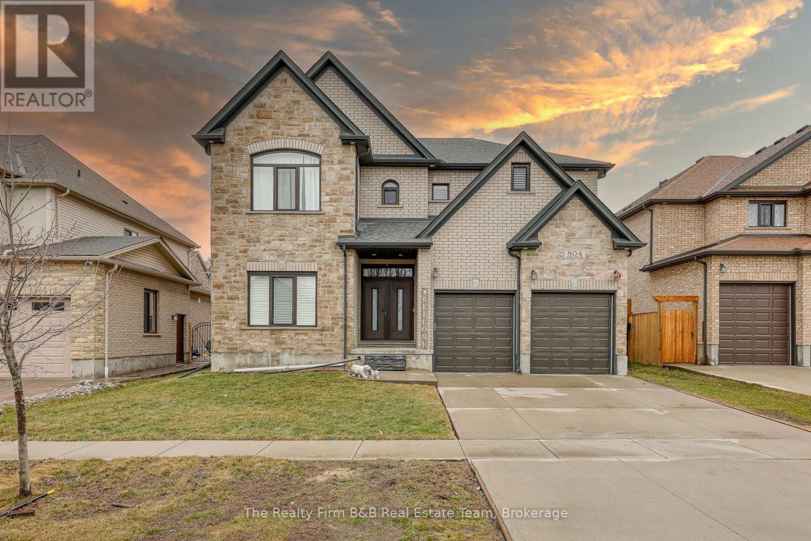 804 NORMANDY DRIVE, Woodstock, Ontario