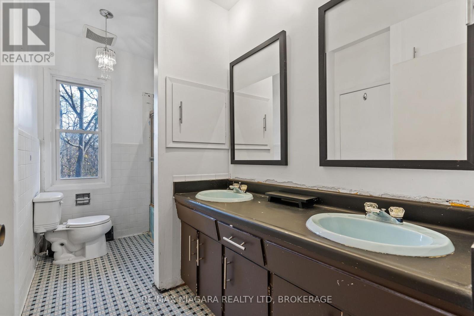 103 Riverview Boulevard, St. Catharines, Ontario  L2T 3M3 - Photo 16 - X12560772