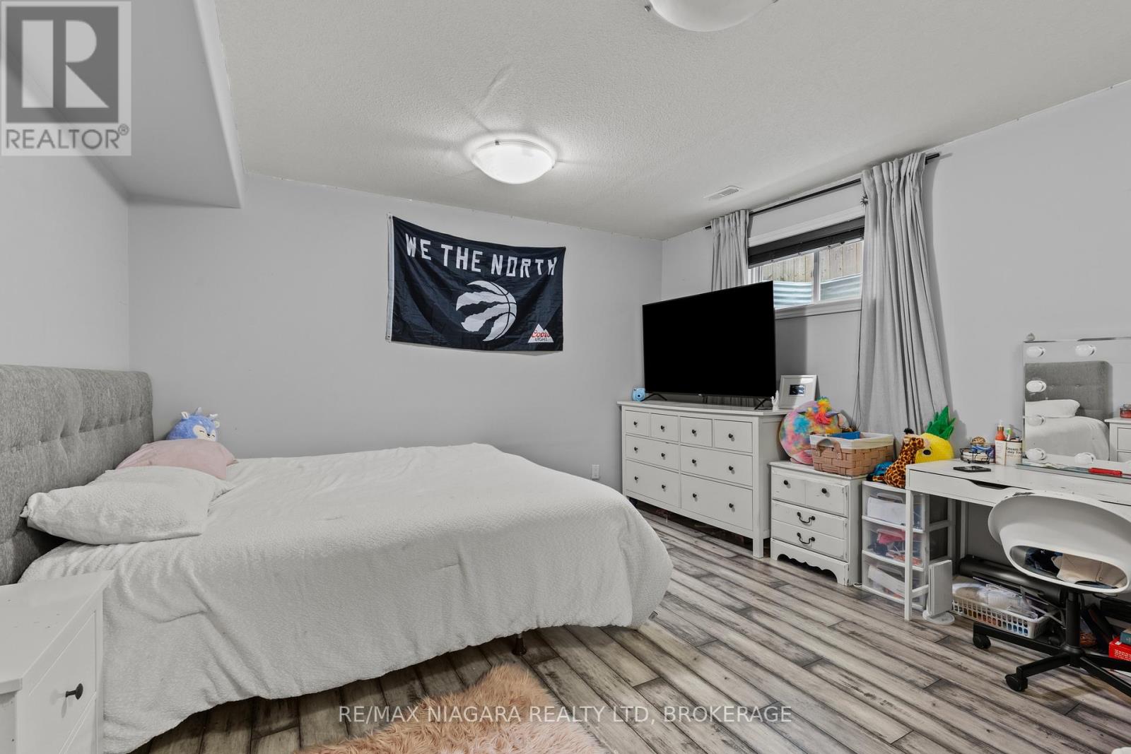 9147 Hendershot Boulevard, Niagara Falls, Ontario  L2H 0E3 - Photo 24 - X12560784