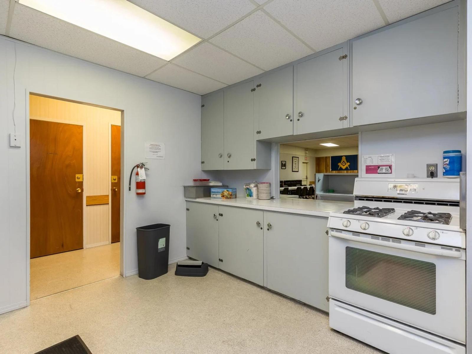 33860 Pine Street, Abbotsford, British Columbia  V2S 2P3 - Photo 4 - C8073946