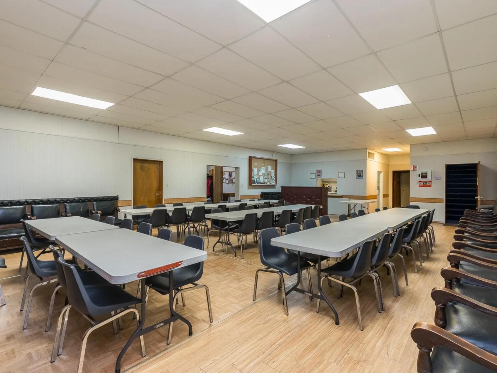 33860 Pine Street, Abbotsford, British Columbia  V2S 2P3 - Photo 3 - C8073946