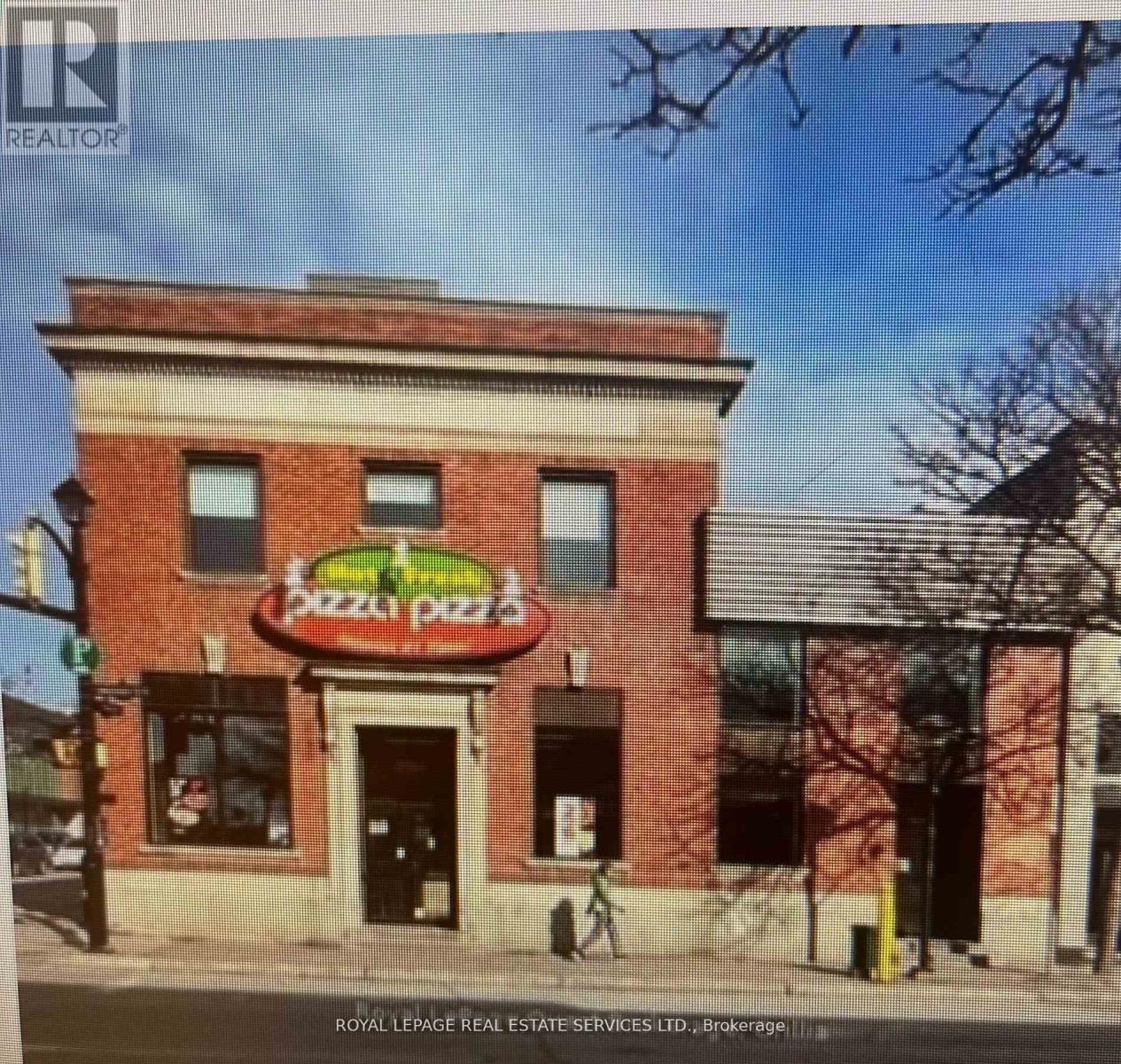 UPPER 3RD FLOOR - 82 MISSISSAGA STREET E, Orillia, Ontario