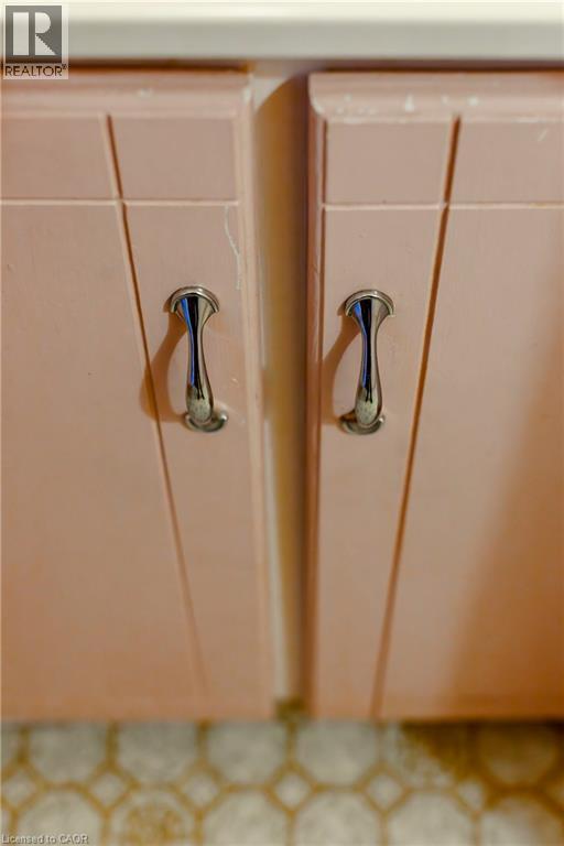 27 Barons Avenue N, Hamilton, Ontario  L8H 5A3 - Photo 25 - 40789457