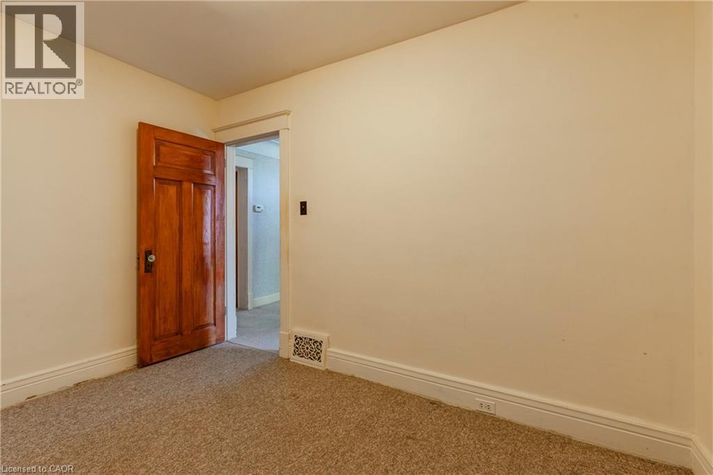 27 Barons Avenue N, Hamilton, Ontario  L8H 5A3 - Photo 15 - 40789457