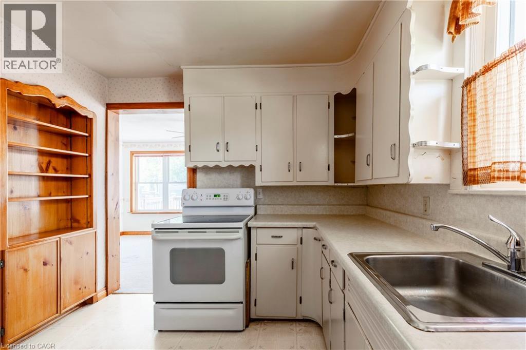 27 Barons Avenue N, Hamilton, Ontario  L8H 5A3 - Photo 19 - 40789457