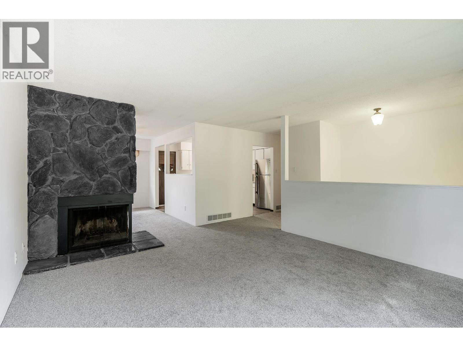 11671 211 Street, Maple Ridge, British Columbia  V2X 7T5 - Photo 8 - R3068234