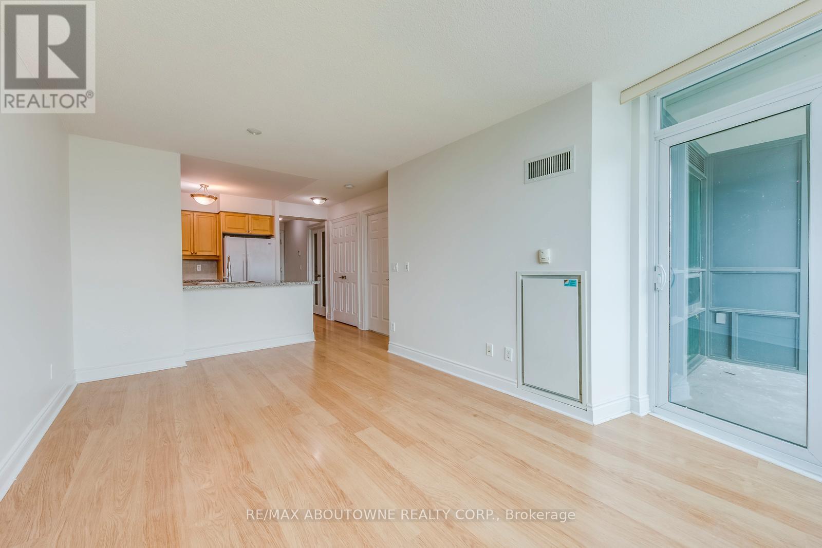 2803 - 15 Greenview Avenue, Toronto, Ontario  M2M 4M7 - Photo 16 - C12560728